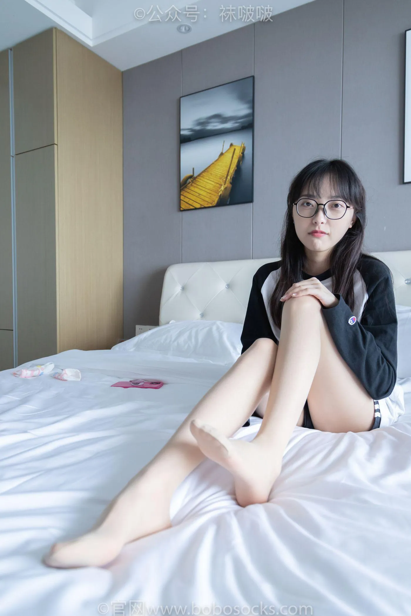 [BoBoSocks袜啵啵]NO.015 稚予-阿迪板鞋、白色短棉袜、肉丝 [135P]插图1